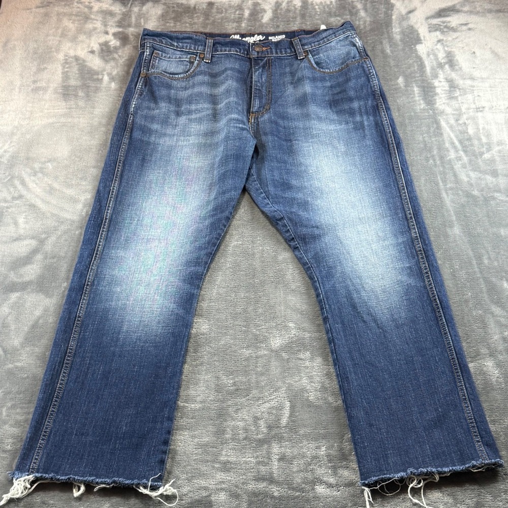 Wrangler Retro Relaxed Boot Jeans Mens 38 Medium Wash Frayed Hem WRT20JH